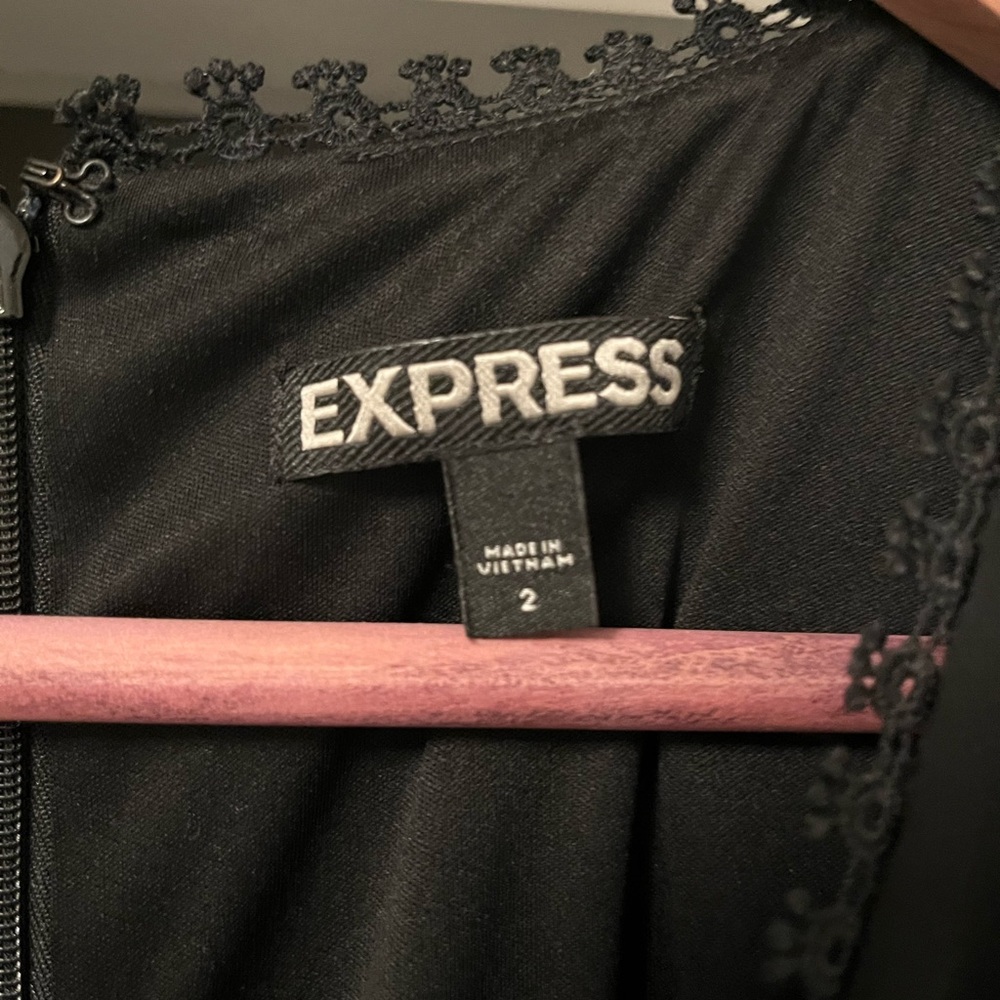 Express Romper - Picture 2 of 5